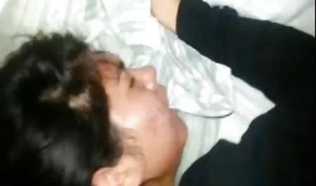 مادر سبزه بالغ آن داستان شهوانی واقعی را از پشت دوست دارد