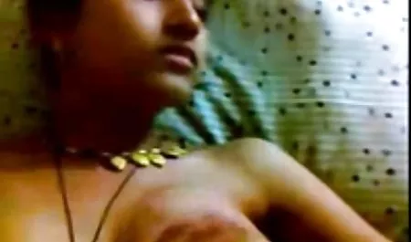 Faes وحشیانه از داستان ضربدری شهوانی blowjob و بردگی جنسی سخت از شلاق